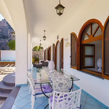 别墅 La Baika By Myvillacollection *